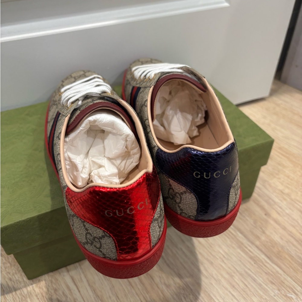 Gucci GG Canvas Sneakers - Picture 5 of 8